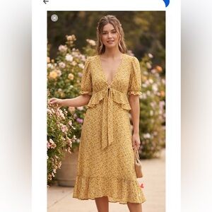 Lulus Yellow Floral Dress Size M
